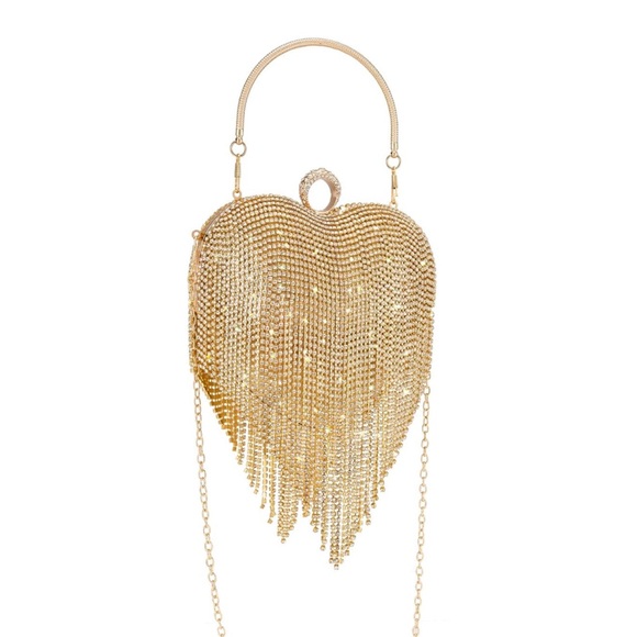 Dazzling heart-shaped clutch bag